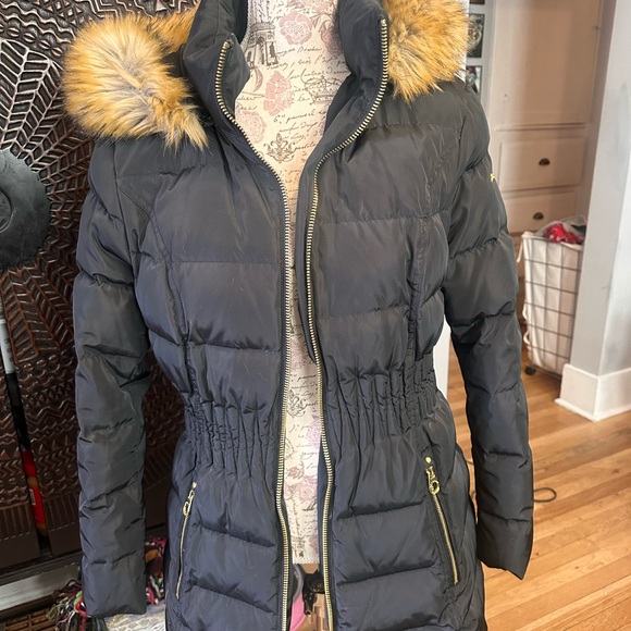 Laundry by Shelli Segal Black Puffer Jacket with Faux Fur Hood - Picture 8 of 11